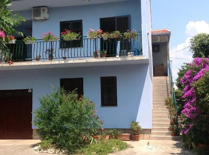 In Villa, Private Pool, Big Garden, Close To Sea And Old Town Апартаменты Задар