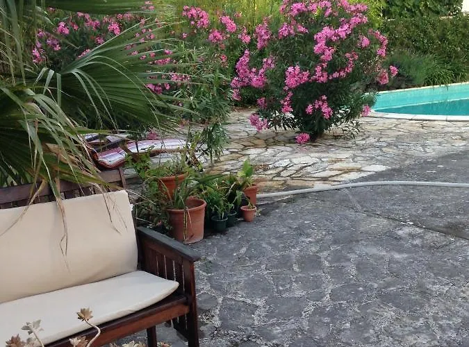 Апартаменты In Villa, Private Pool, Big Garden, Close To Sea And Old Town Задар