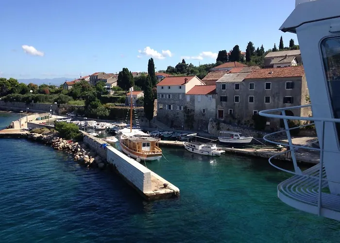 In Villa, Private Pool, Big Garden, Close To Sea And Old Town Апартаменты